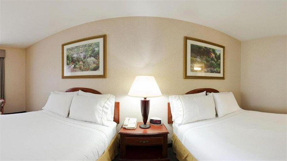 Keene Elm City Hotel, Ascend Hotel Collection מראה חיצוני תמונה