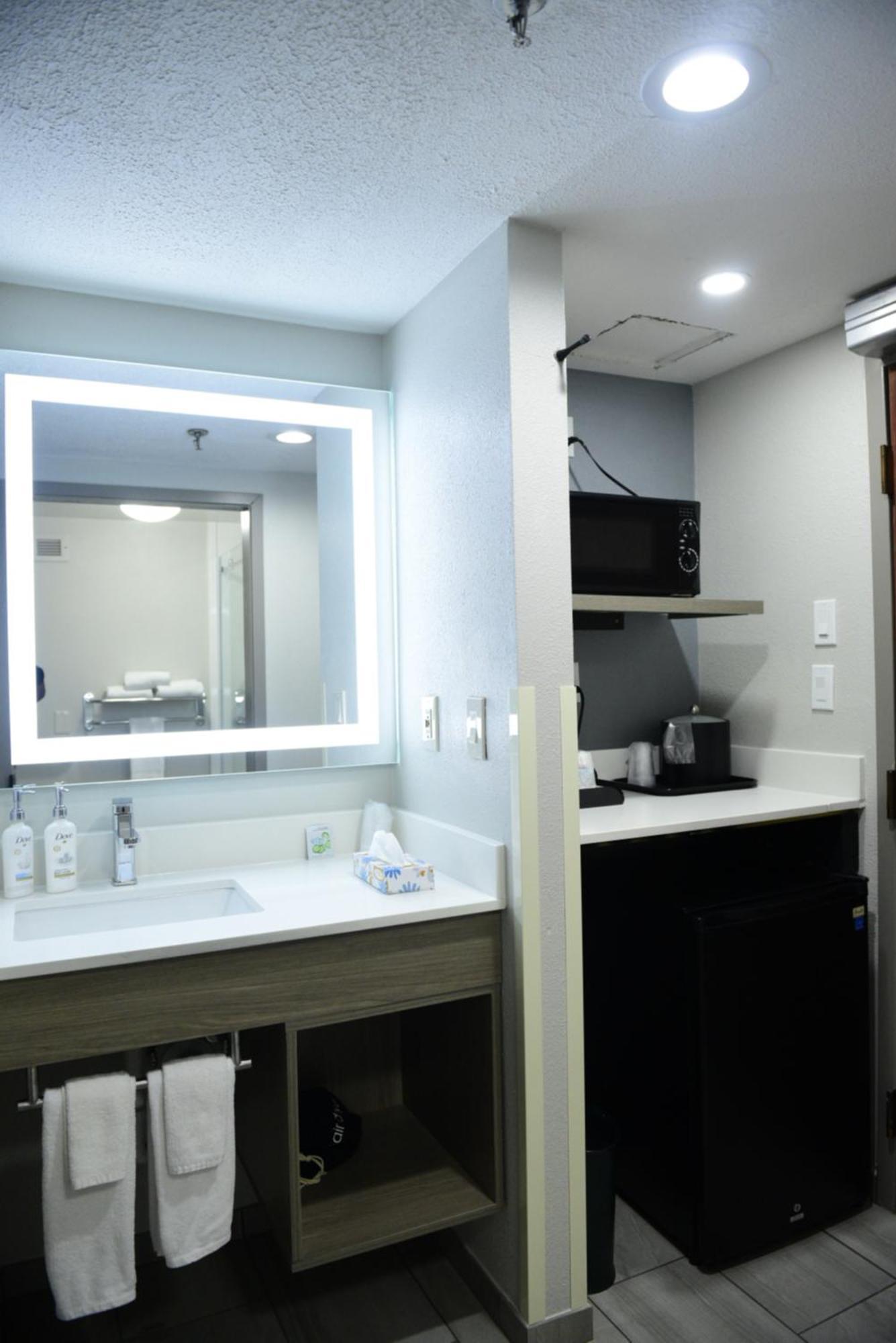 Keene Elm City Hotel, Ascend Hotel Collection מראה חיצוני תמונה